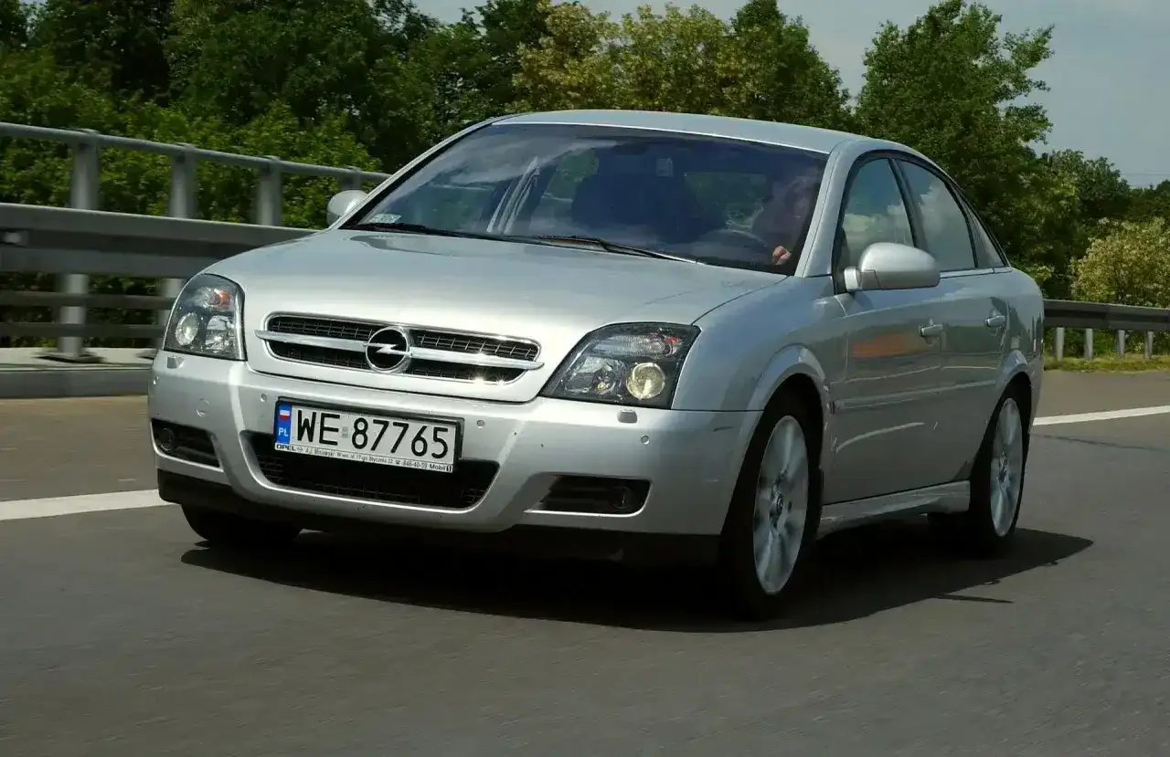 Opel Vectra C GTS - który silnik wybrać i na co uważać?